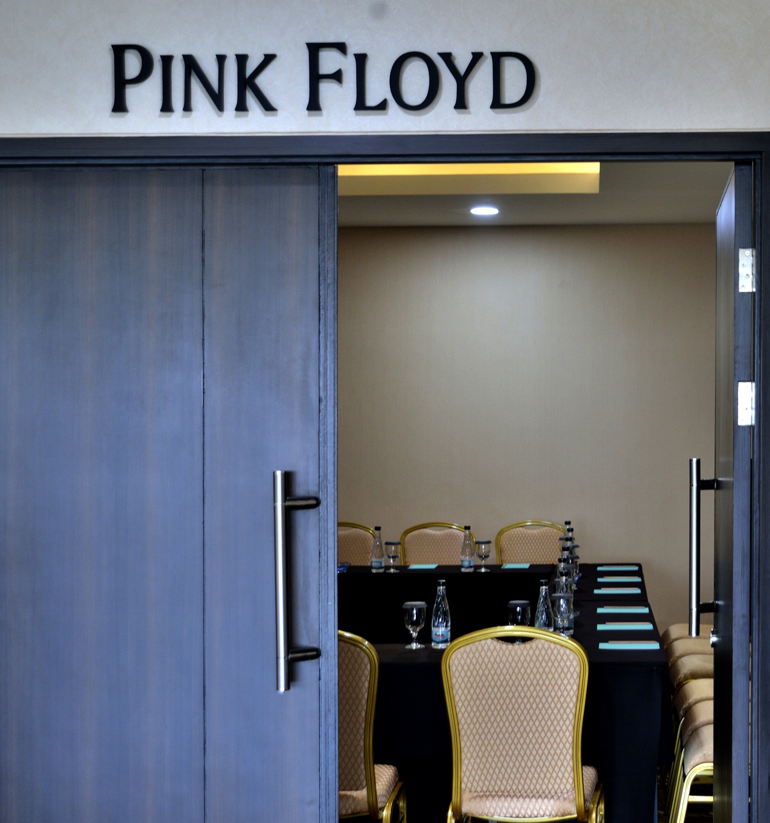 L. Pink Floyd room