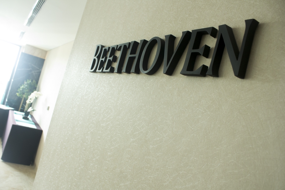 M. Bethoven room-rsz